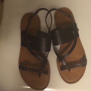 Maurice’s sandals